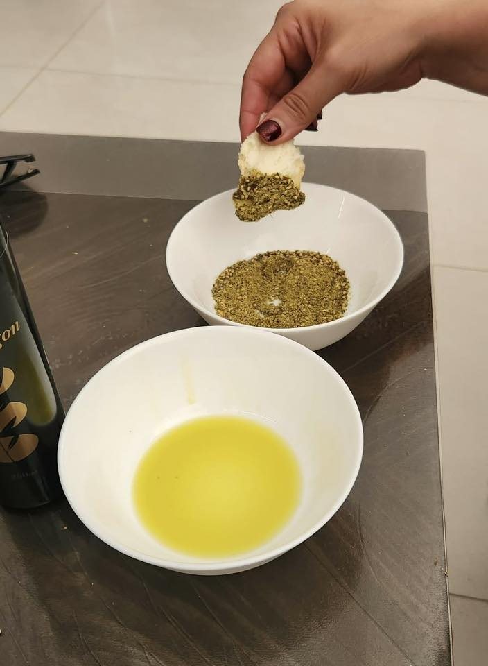 Customer photo: GIS ERGON olive oil in a dipping bowl with herbs